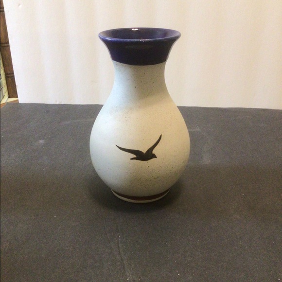 Vintage 7in Mateos Mexican Pottery vase - Picture 3 of 4